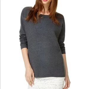 WILFRED Aritzia Blanchard Women Sweater Size Small Gray Color 1/2 Sleeves Basic